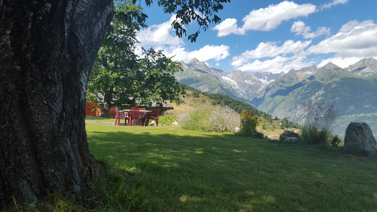 Hotel Alpenblick Zeneggen Kültér fotó