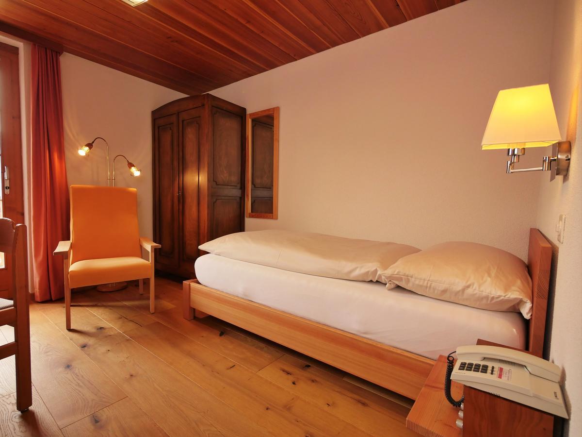 Hotel Alpenblick Zeneggen Kültér fotó