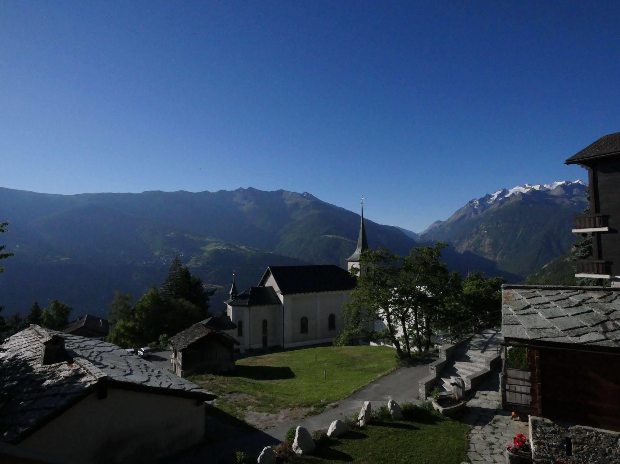 Hotel Alpenblick Zeneggen Kültér fotó